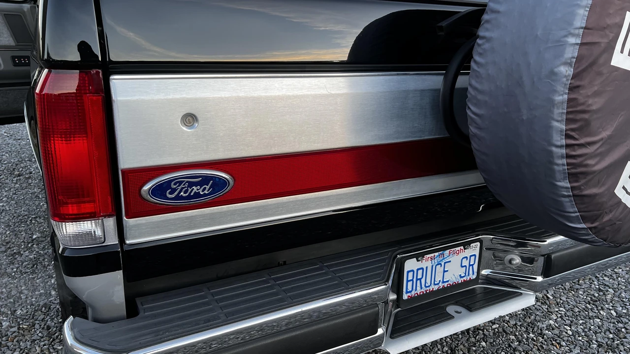 1988 Ford Bronco 4th Gen - Image 26 of 31