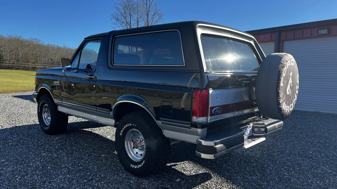 1988 Ford Bronco 4th Gen - Image 9 of 31