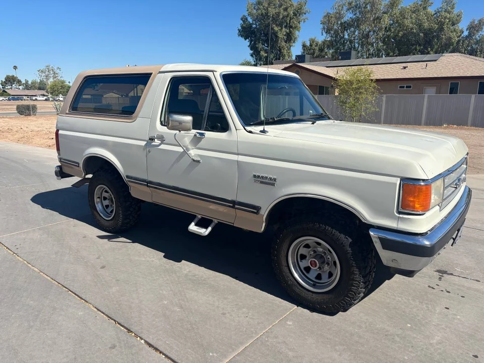 1988 Ford Bronco 4th Gen - Image 2 of 12