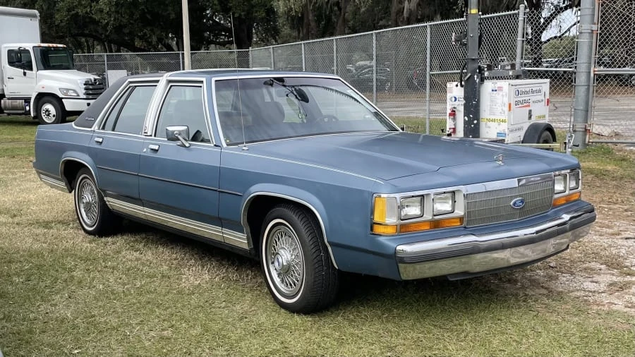 1988 Ford Crown Victoria - Image 3 of 5