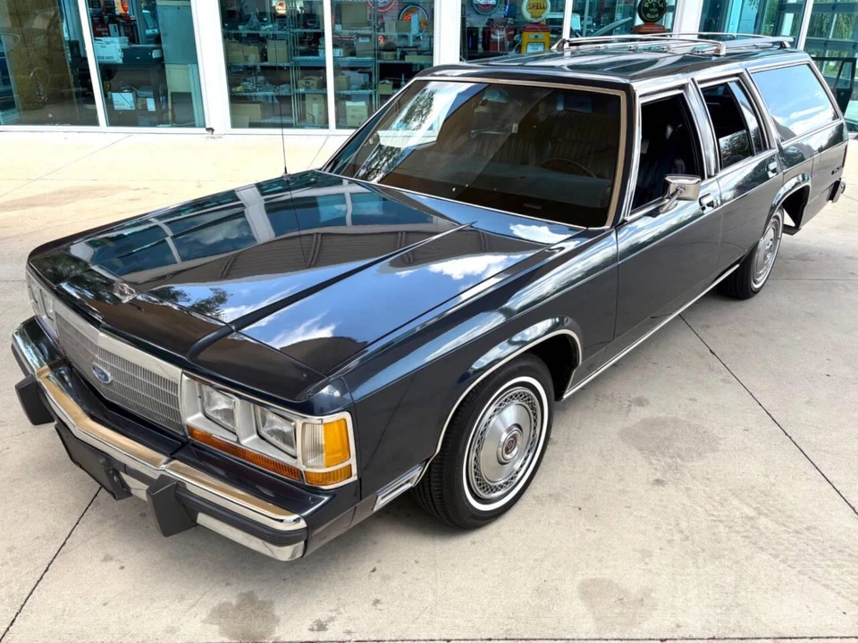 1988 Ford Crown Victoria - Image 20 of 31