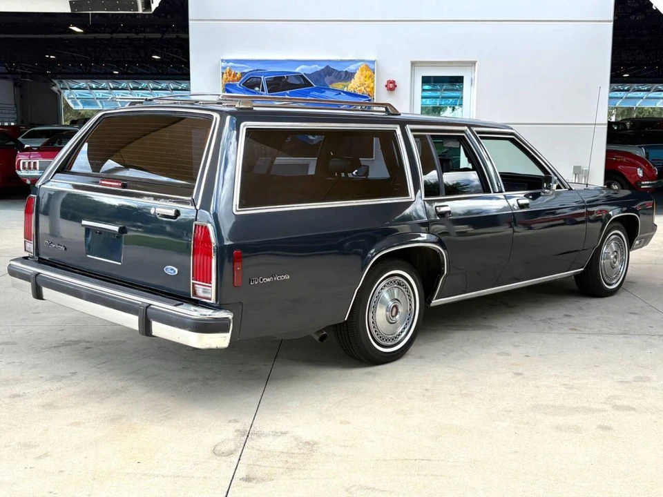 1988 Ford Crown Victoria - Image 6 of 31