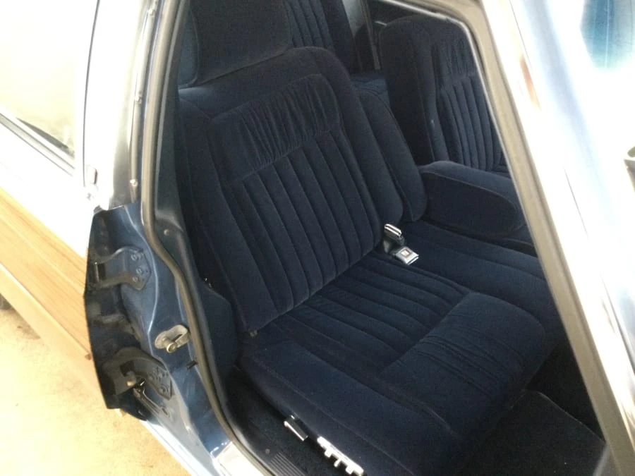 1988 Ford Crown Victoria - Image 15 of 22