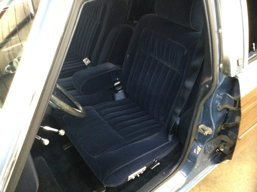 1988 Ford Crown Victoria - Image 16 of 22