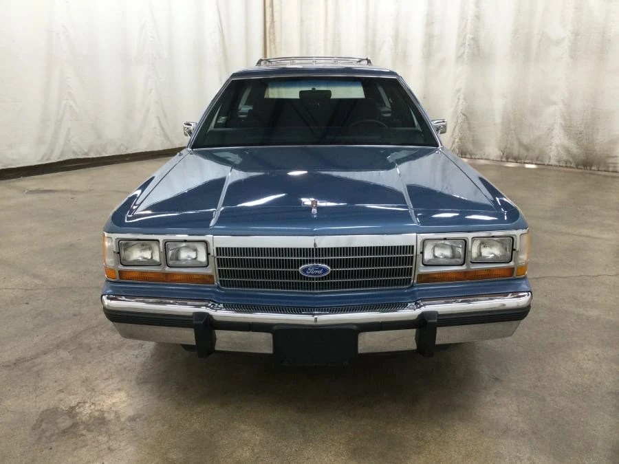 1988 Ford Crown Victoria - Image 4 of 22