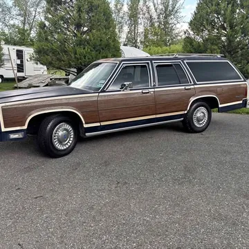 1988 Ford Crown Victoria Country Squire Wagon