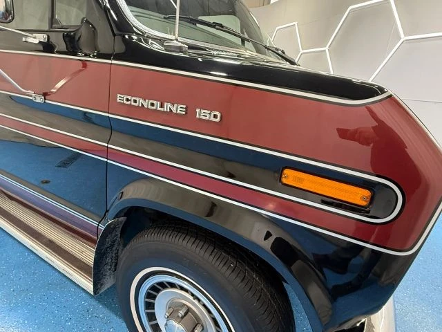 1988 Ford Econoline Van - Image 10 of 31