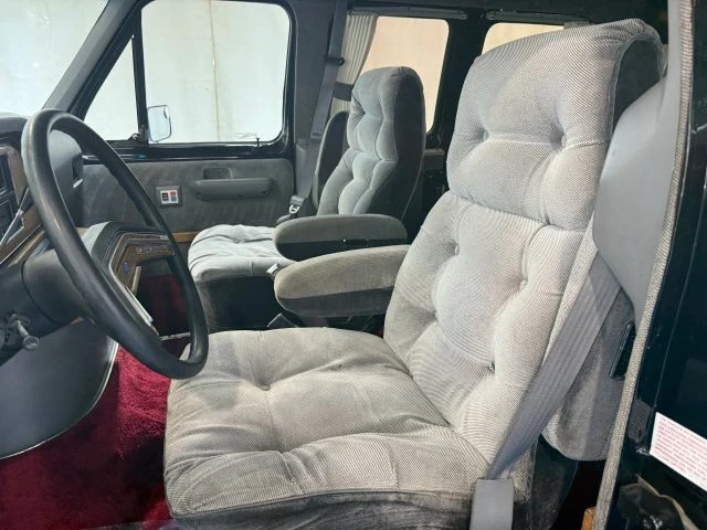 1988 Ford Econoline Van - Image 15 of 31