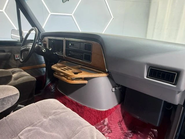 1988 Ford Econoline Van - Image 20 of 31