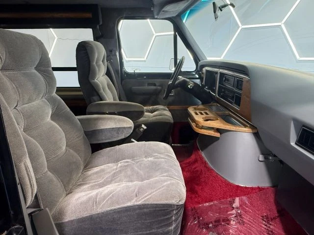 1988 Ford Econoline Van - Image 17 of 31