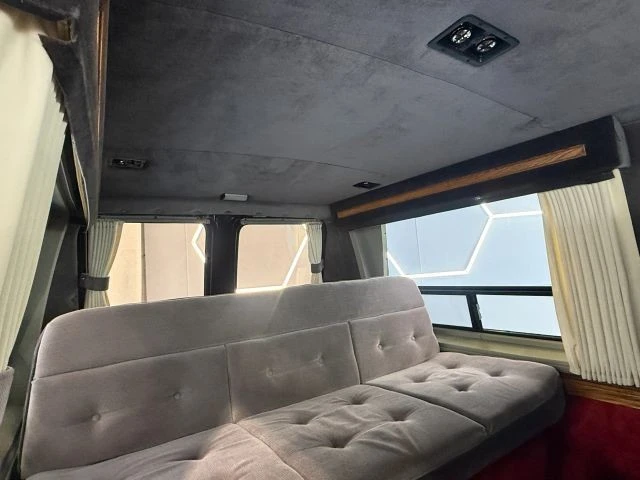 1988 Ford Econoline Van - Image 31 of 31