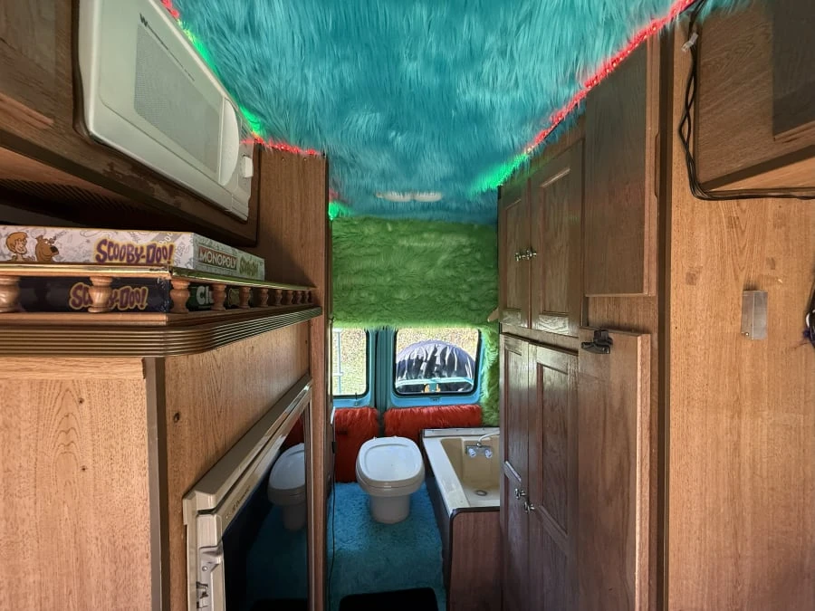1988 Ford Econoline Van - Image 17 of 31