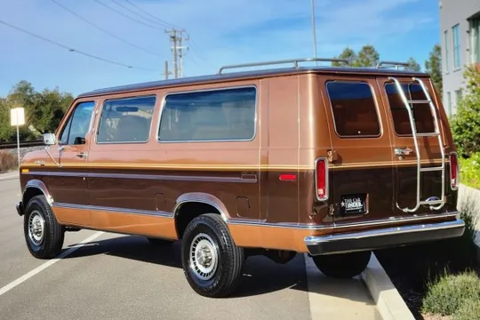 1988 Ford Econoline Van - Image 2 of 8