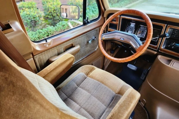 1988 Ford Econoline Van - Image 6 of 8