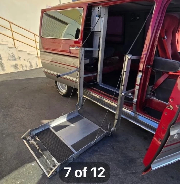 1988 Ford Econoline Van - Image 12 of 16