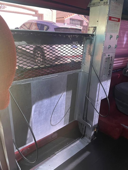 1988 Ford Econoline Van - Image 14 of 16