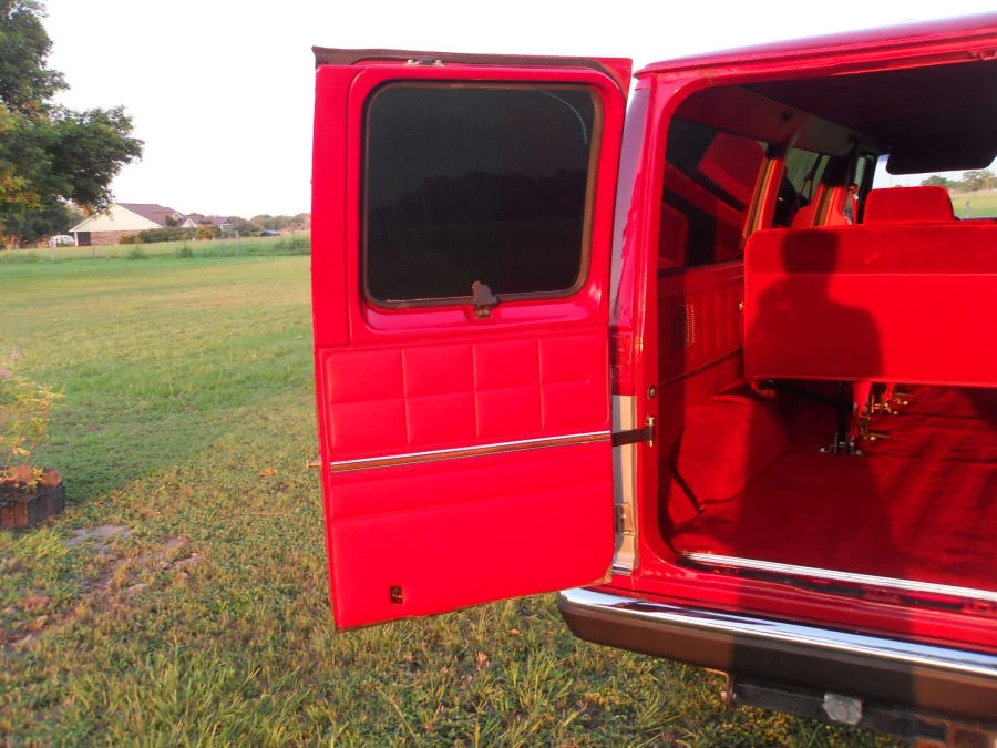 1988 Ford Econoline Van - Image 22 of 24