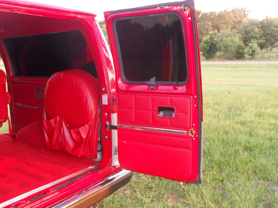 1988 Ford Econoline Van - Image 21 of 24