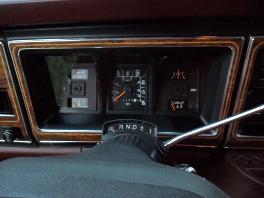 1988 Ford Econoline Van - Image 13 of 24
