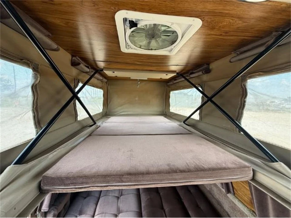 1988 Ford Econoline Van - Image 8 of 21
