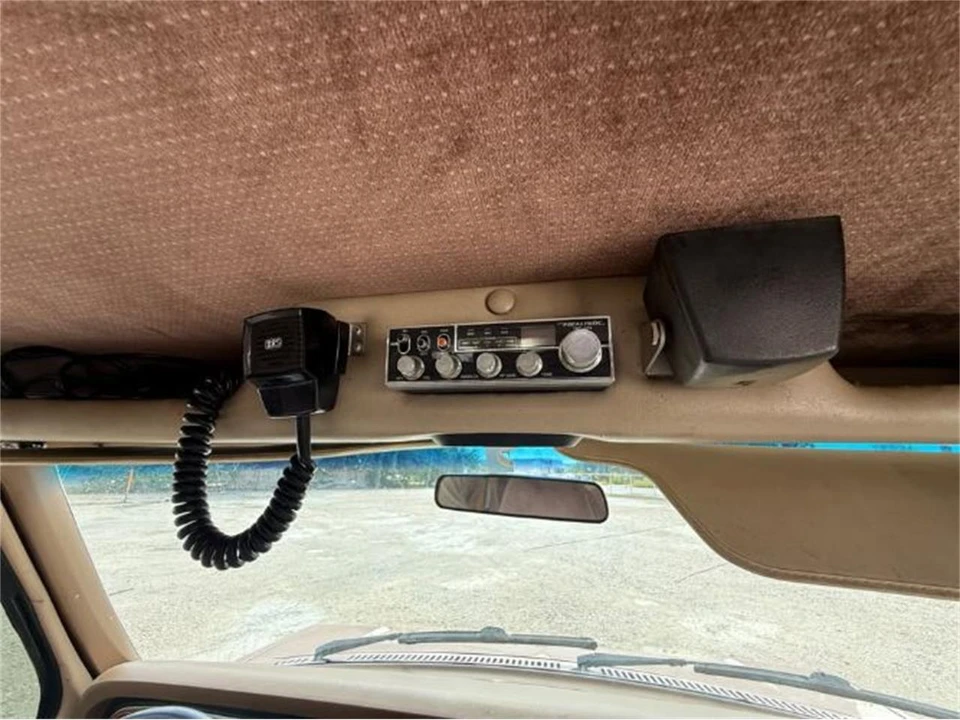 1988 Ford Econoline Van - Image 6 of 21