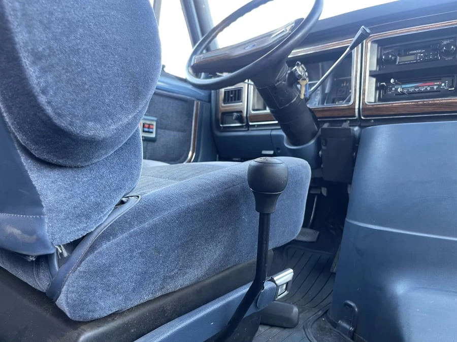 1988 Ford Econoline Van - Image 17 of 23