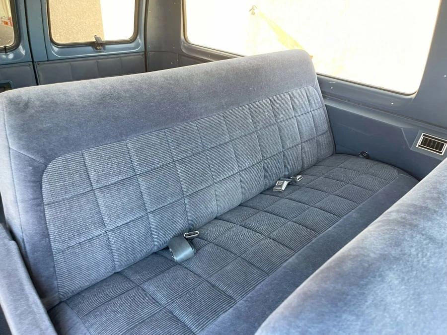 1988 Ford Econoline Van - Image 19 of 23