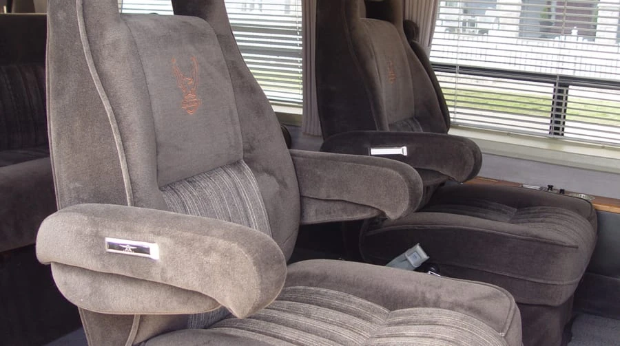 1988 Ford Econoline Van - Image 6 of 12