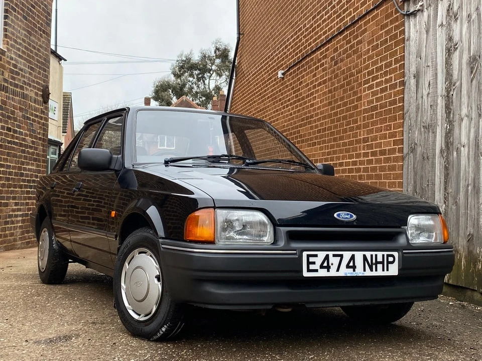 1987 Ford Escort - Image 9 of 30