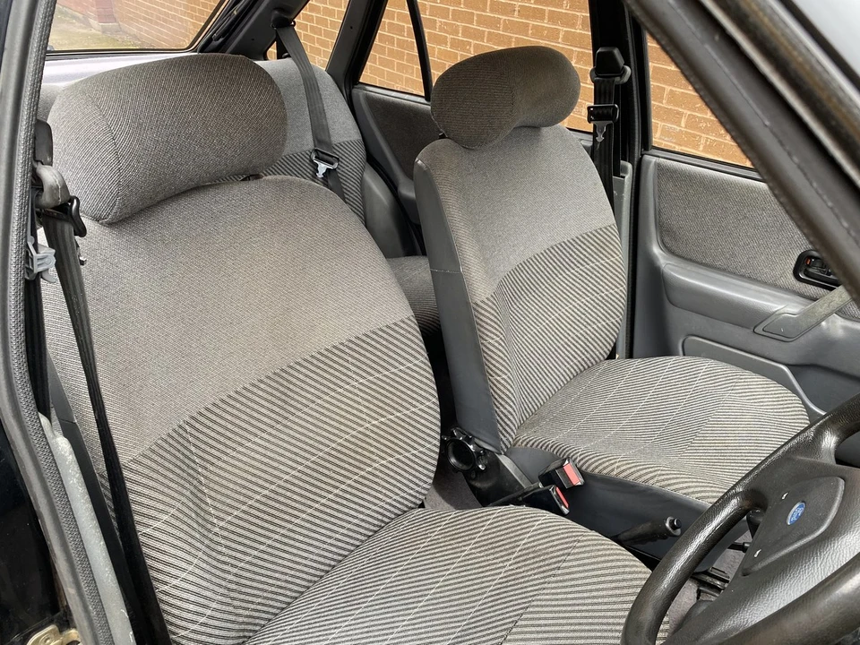 1987 Ford Escort - Image 26 of 30