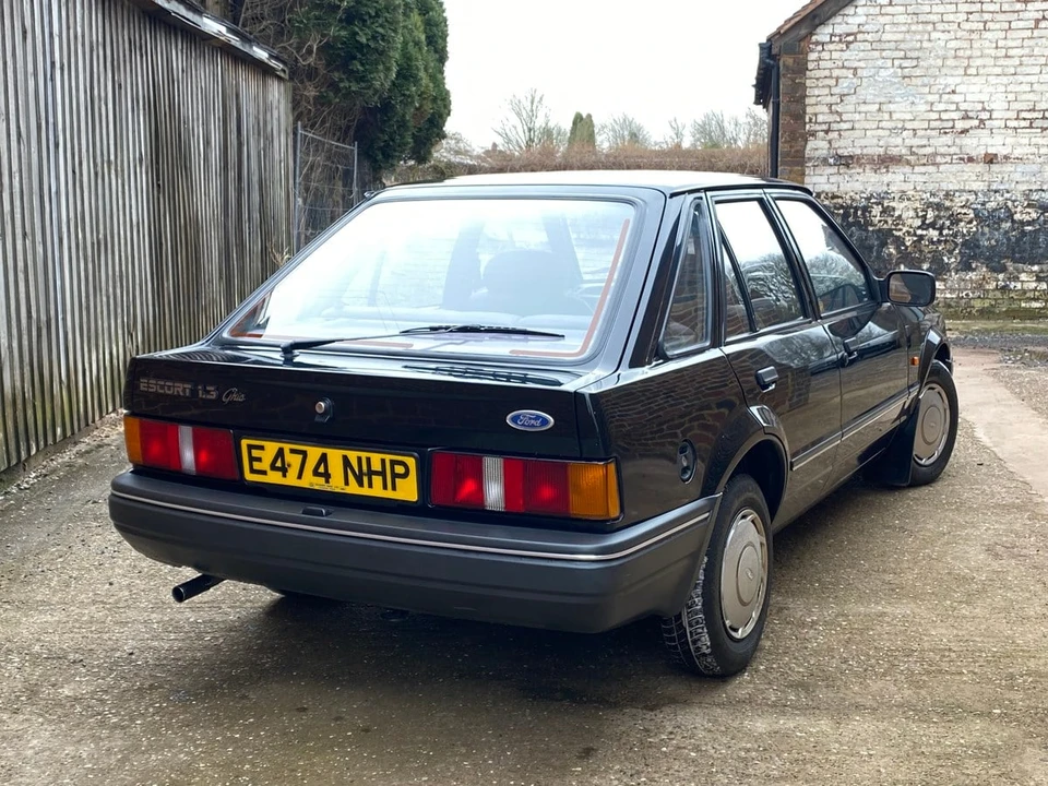 1987 Ford Escort - Image 5 of 30