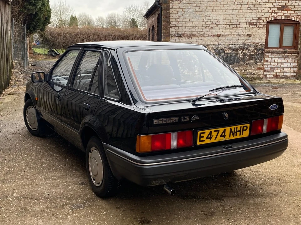 1987 Ford Escort - Image 12 of 30