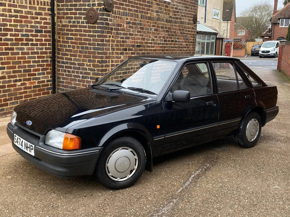 1987 Ford Escort - Image 4 of 30