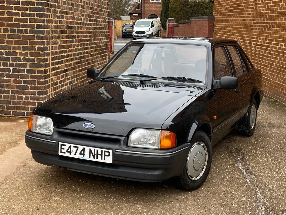 1987 Ford Escort - Image 3 of 30