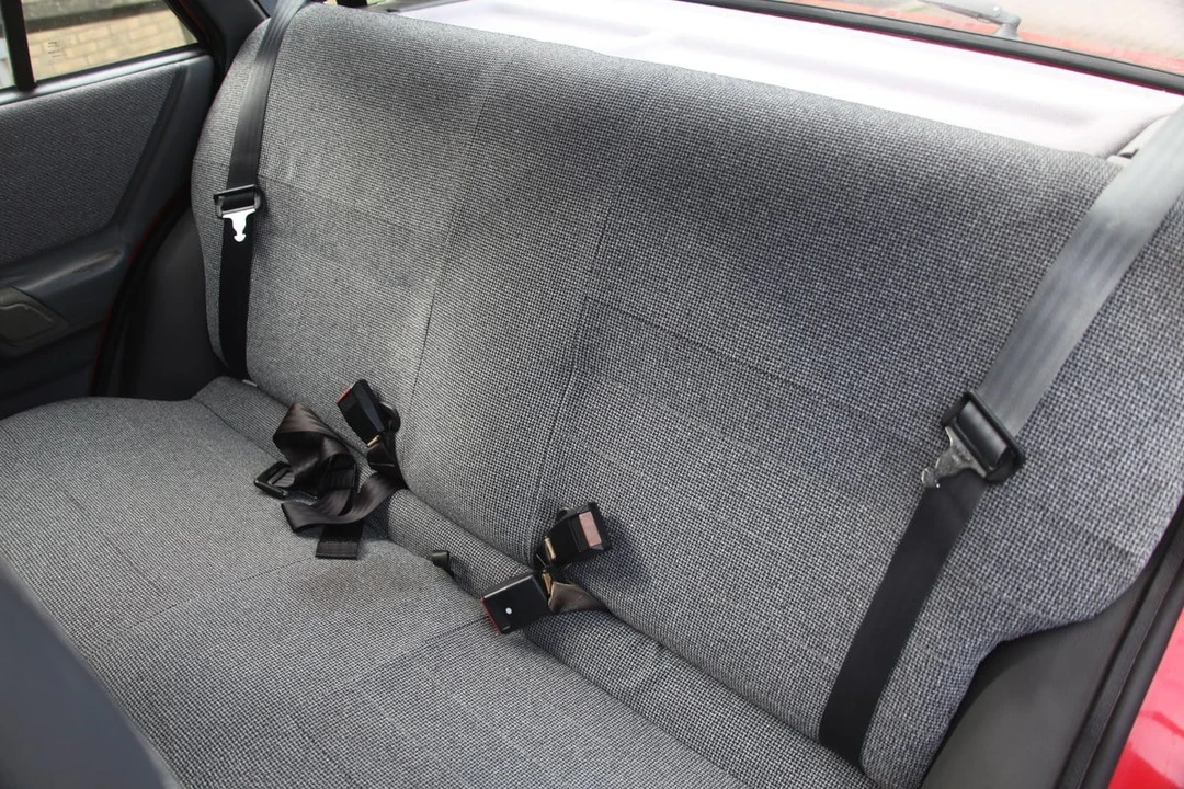 1988 Ford Escort - Image 24 of 30