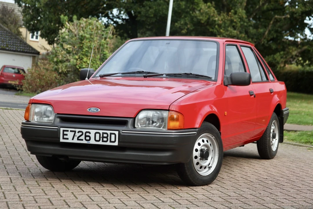 1988 Ford Escort - Image 14 of 30