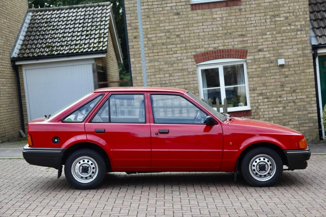 1988 Ford Escort - Image 8 of 30