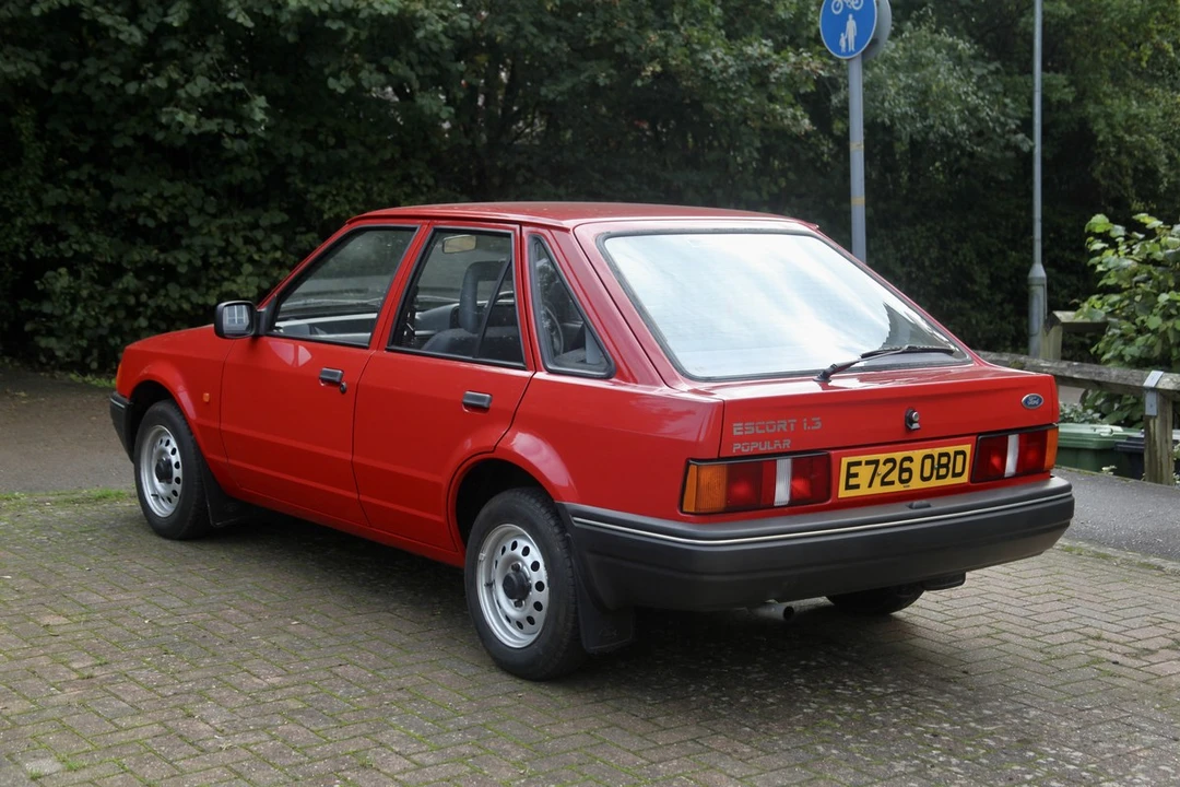 1988 Ford Escort - Image 6 of 30