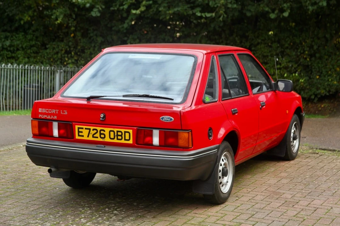 1988 Ford Escort - Image 17 of 30