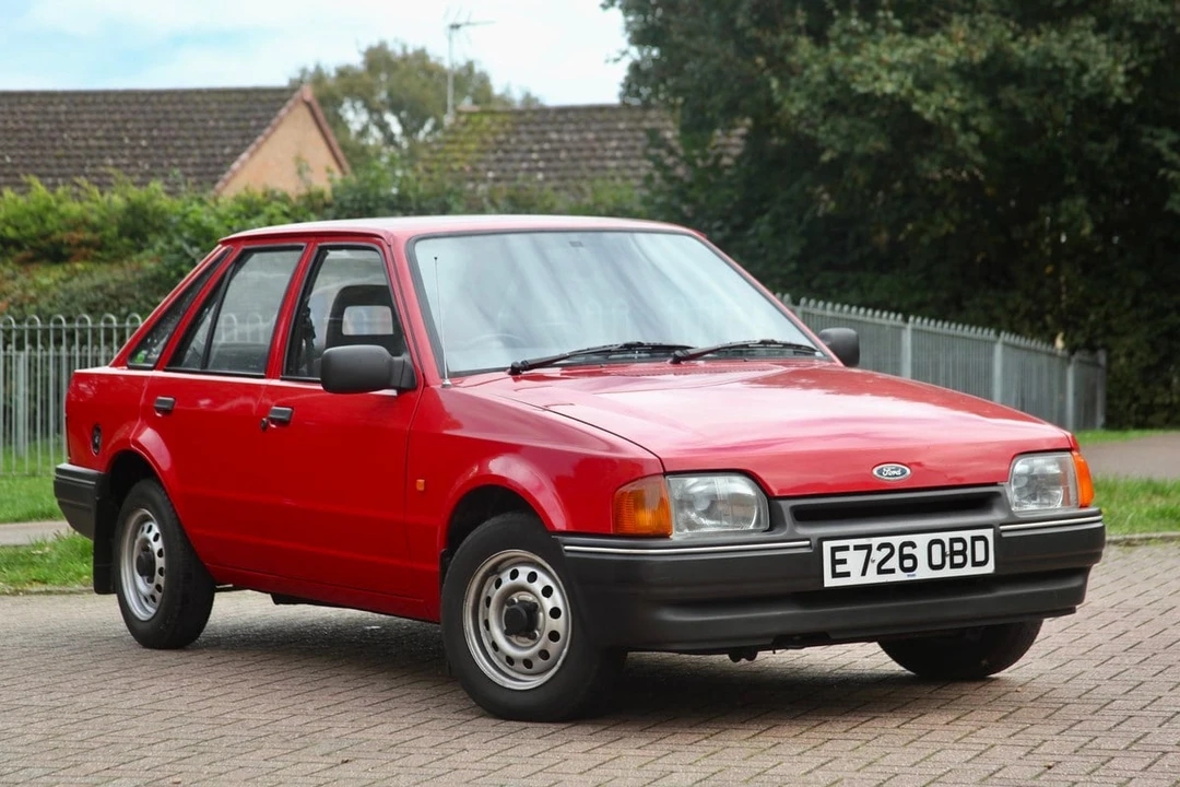 1988 Ford Escort - Image 16 of 30