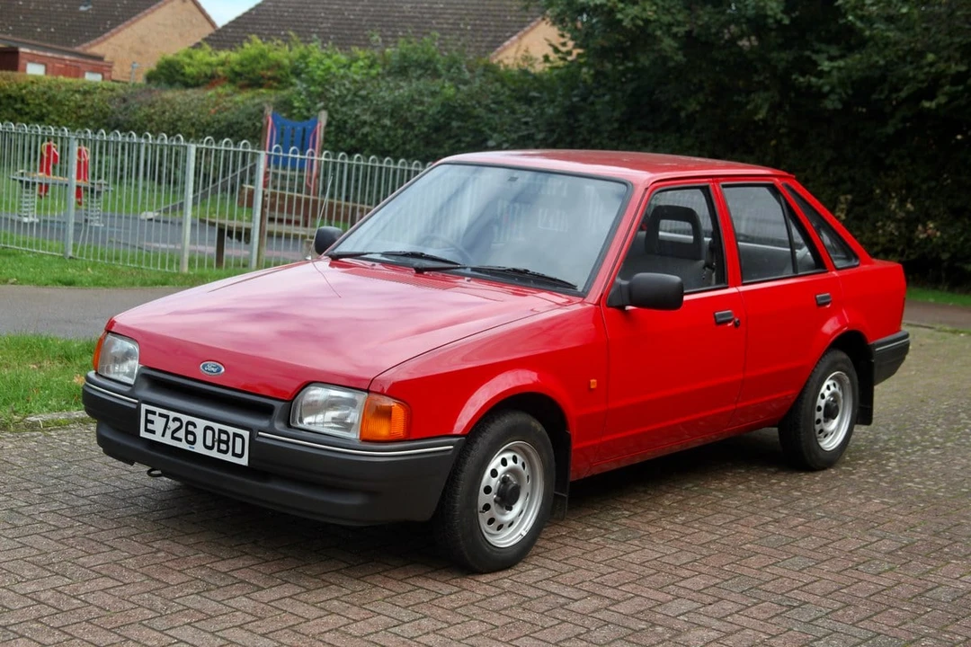 1988 Ford Escort - Image 13 of 30