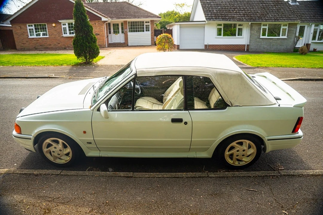 1988 Ford Escort - Image 3 of 30