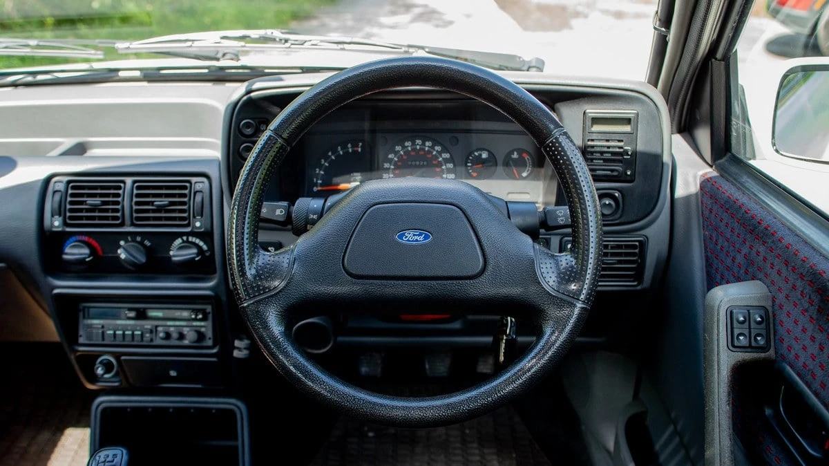 1988 Ford Escort - Image 24 of 30