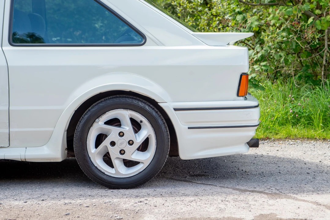 1988 Ford Escort - Image 15 of 30