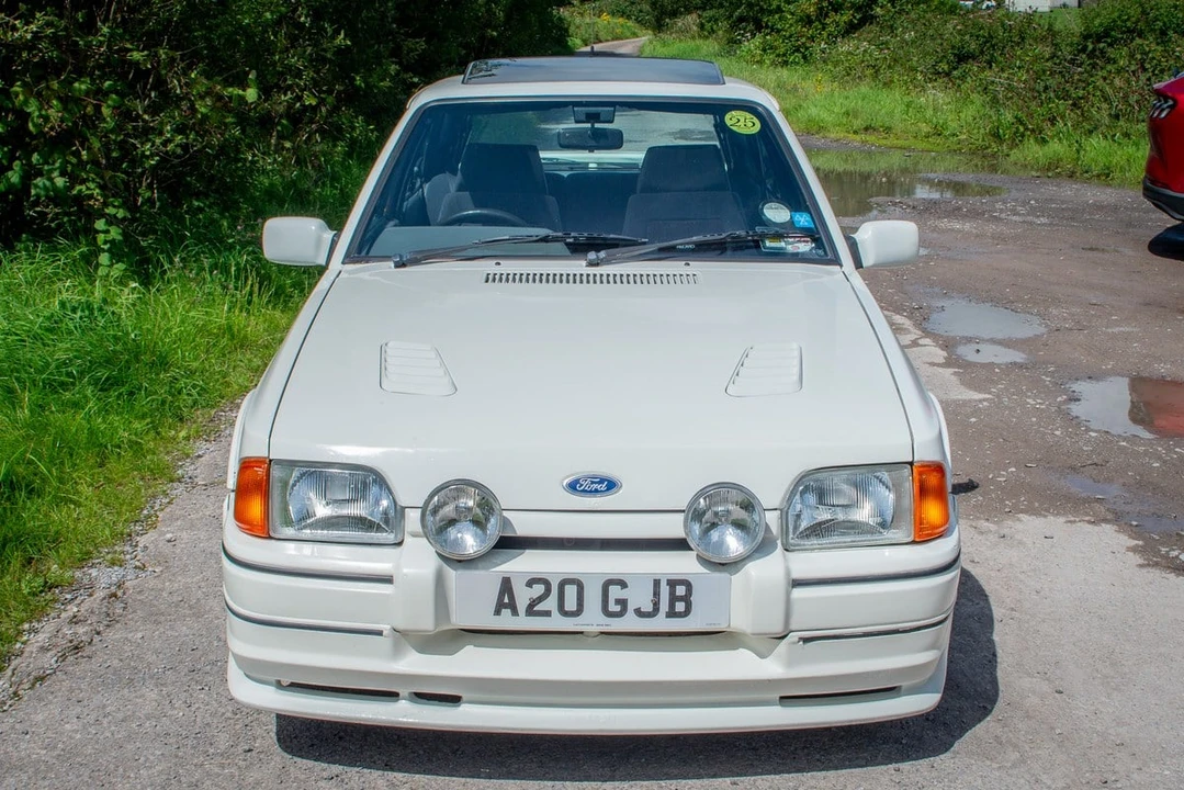 1988 Ford Escort - Image 9 of 30
