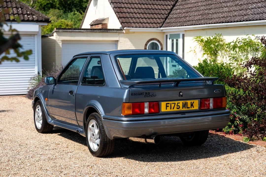 1988 Ford Escort - Image 13 of 31