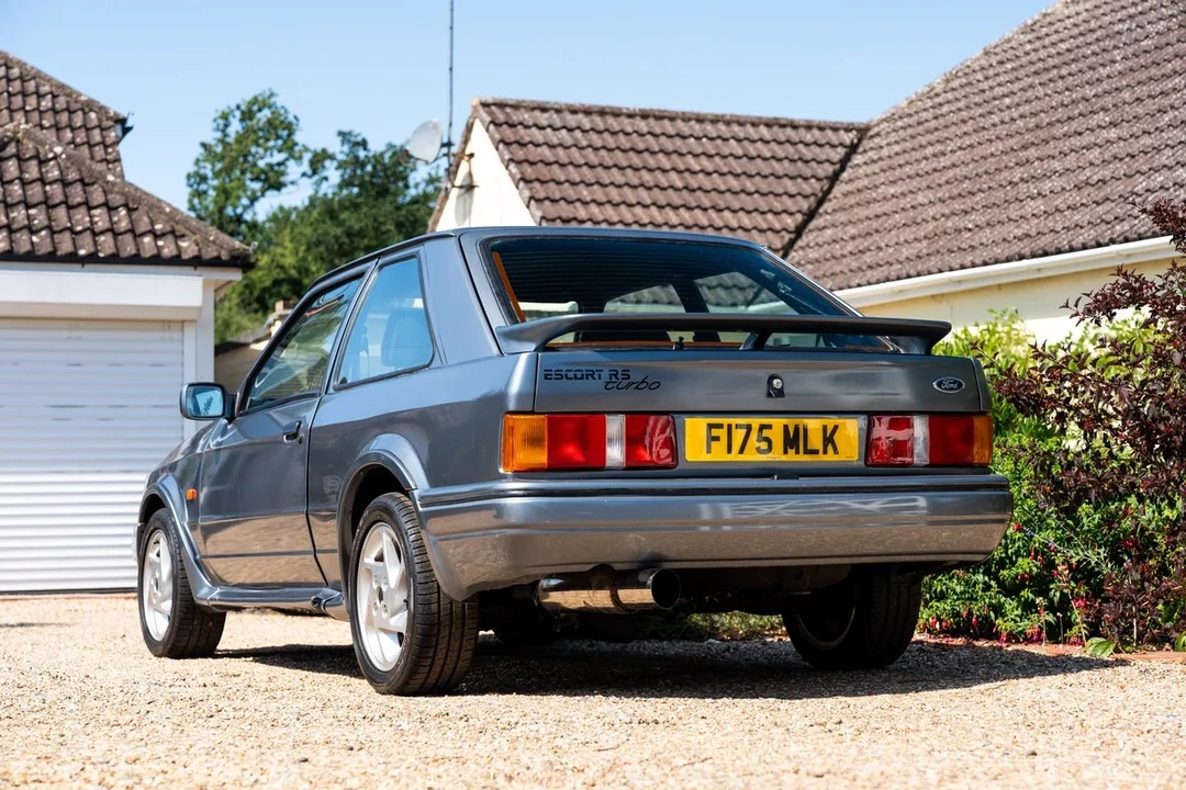 1988 Ford Escort - Image 16 of 31