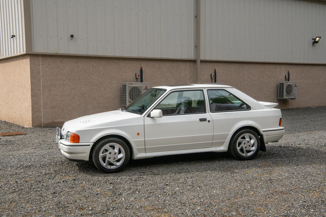 1988 Ford Escort RS Cosworth - Image 16 of 31