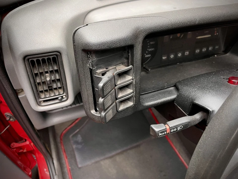 1988 Ford Fiesta - Image 27 of 30
