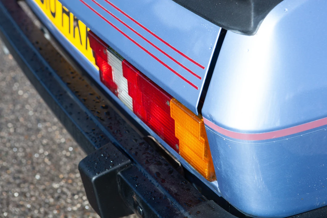 1988 Ford Escort - Image 24 of 31